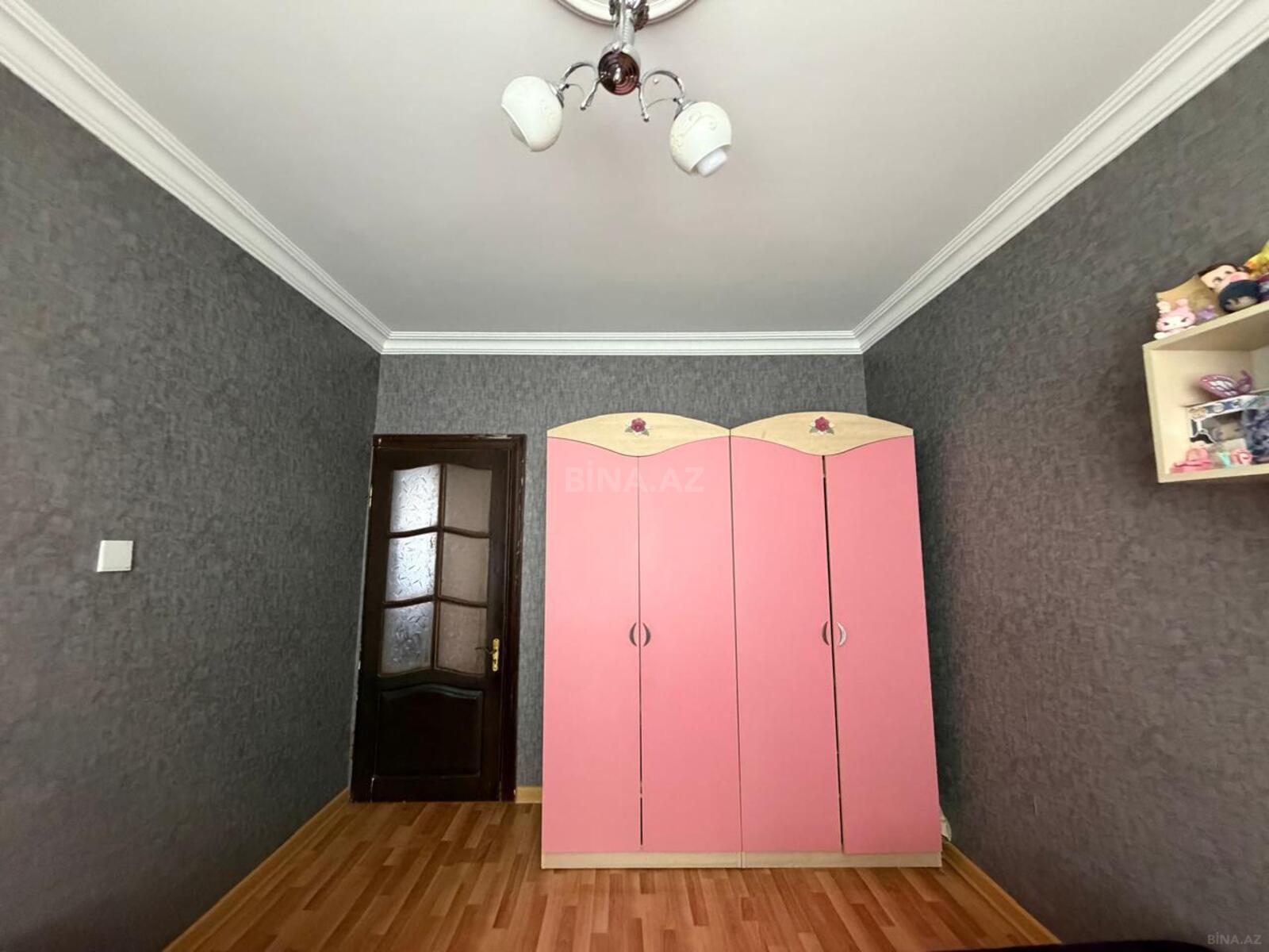 5 otaqlı Köhnə tikili, Əhmədli q., Bakı