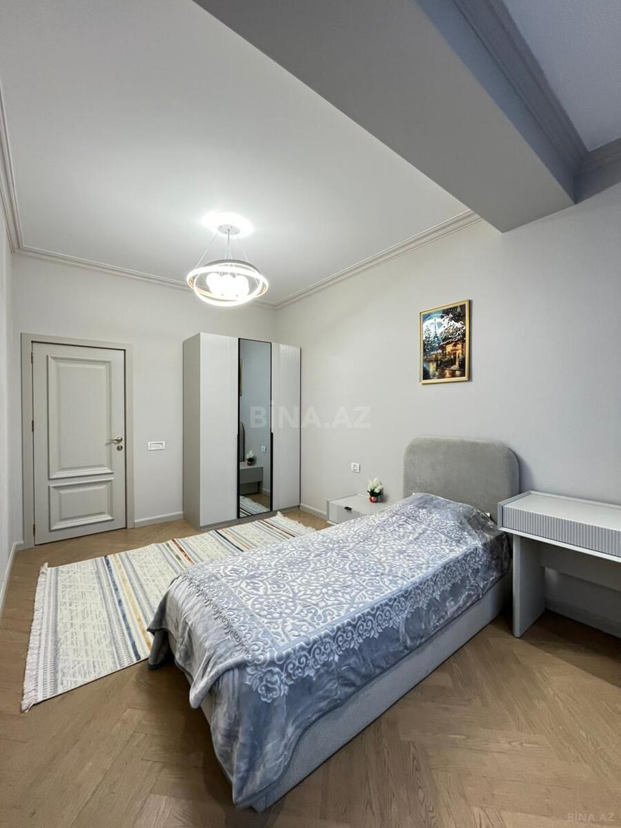 3 otaqlı Yeni tikili, 28 May m., Bakı