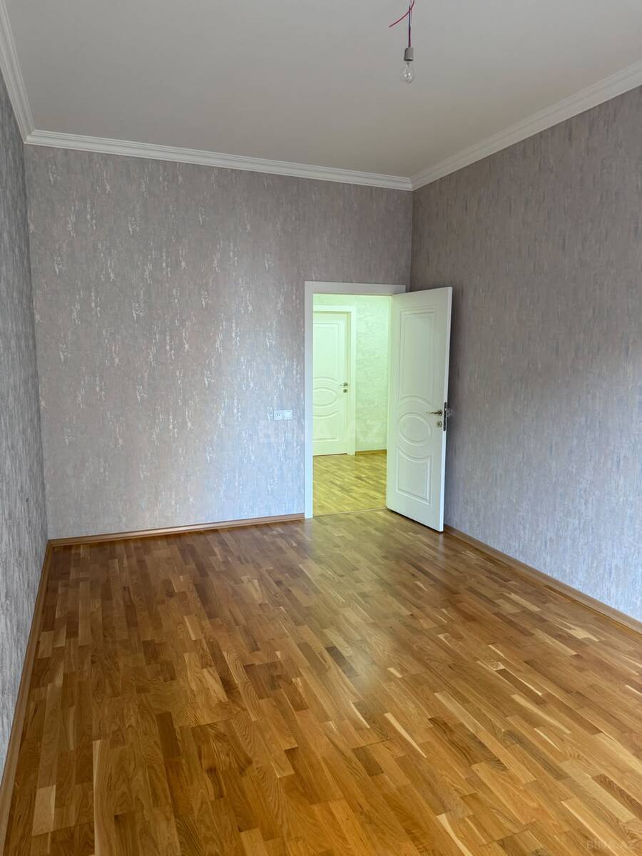 3 otaqlı Yeni tikili, Qara Qarayev m., Bakı