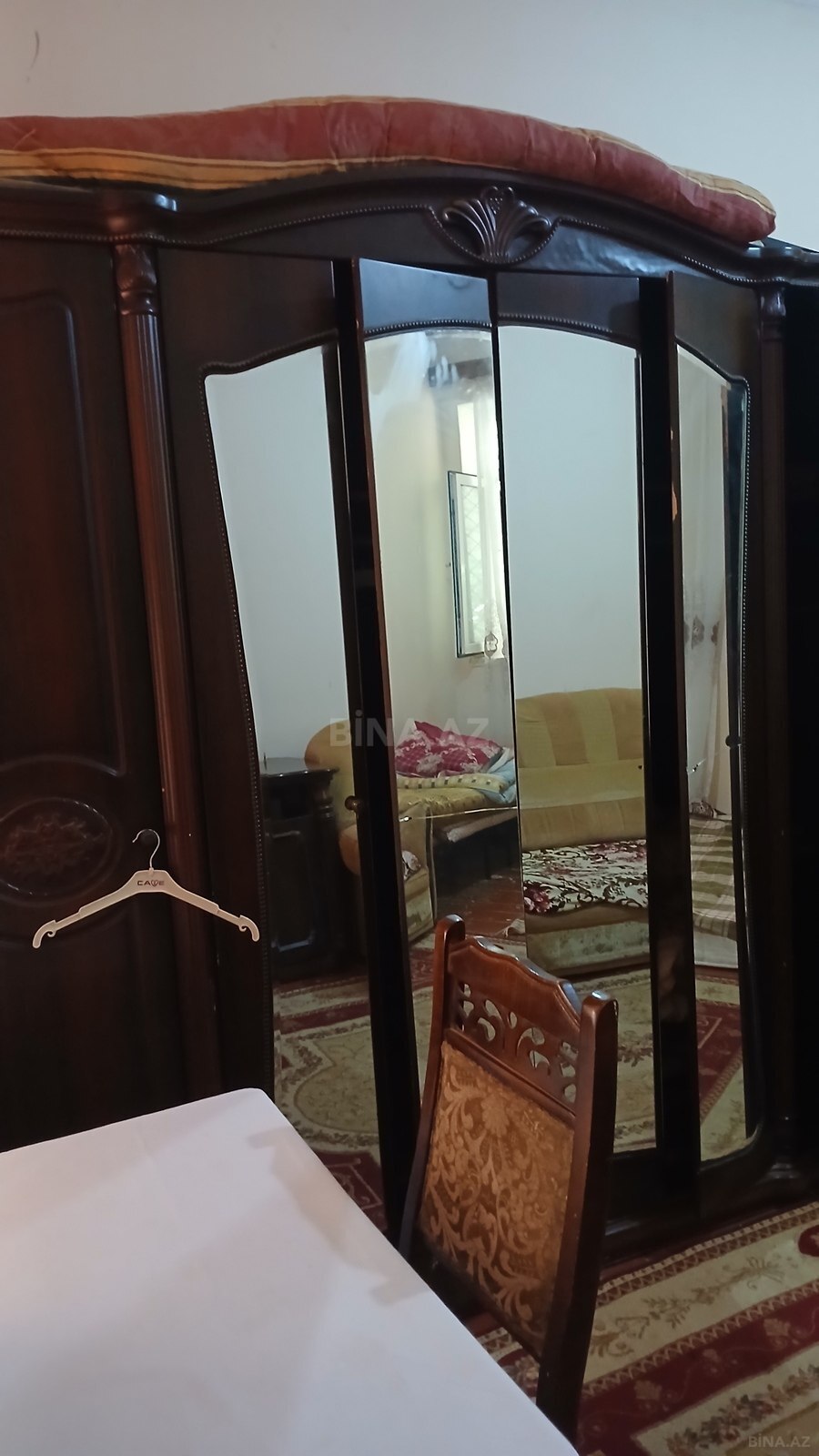1 otaqlı Köhnə tikili, Elmlər Akademiyası m., Bakı