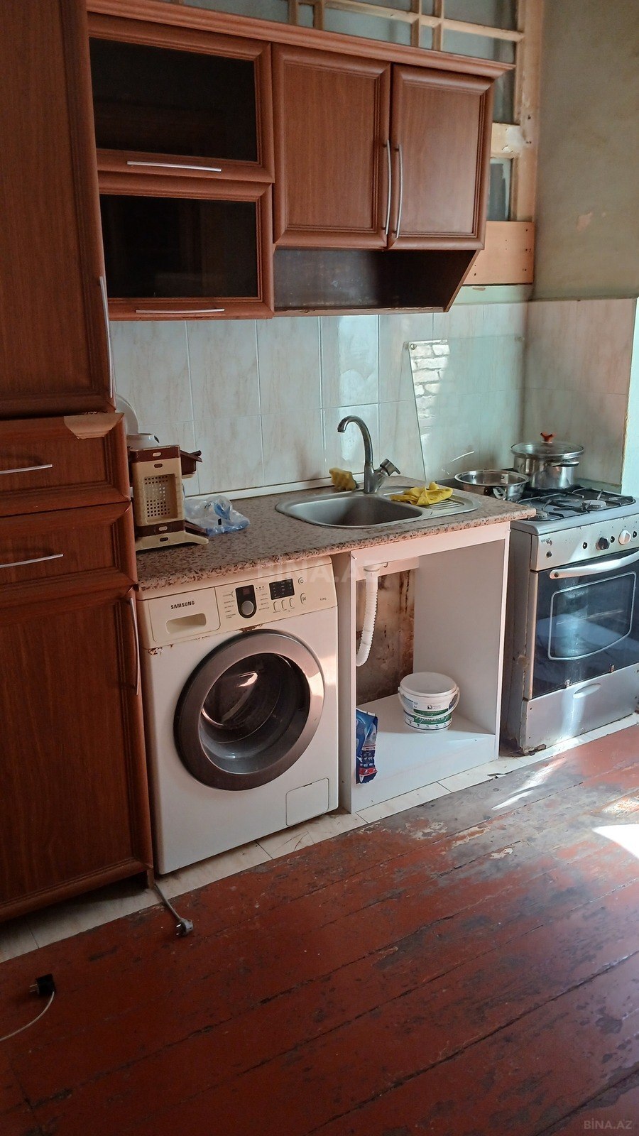 1 otaqlı Köhnə tikili, Elmlər Akademiyası m., Bakı