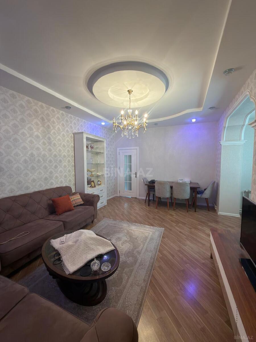 3 otaqlı Köhnə tikili, 28 May m., Bakı
