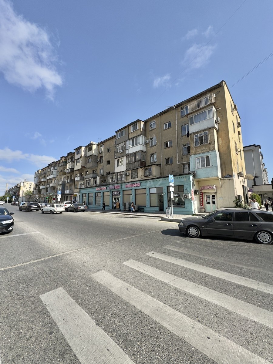 2 otaqlı Köhnə tikili, Binəqədi r., Bakı