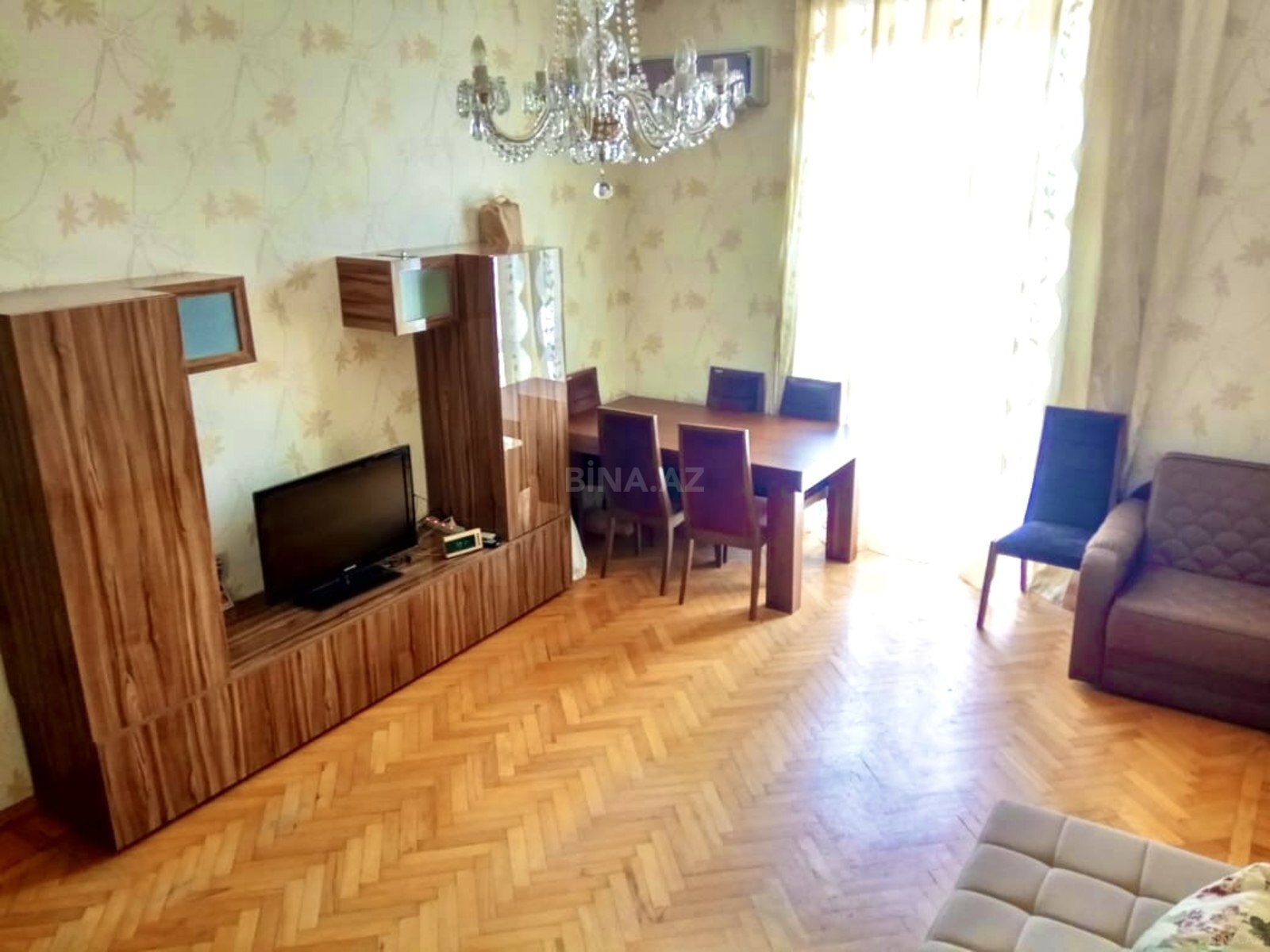 2 otaqlı Köhnə tikili, Elmlər Akademiyası m., Bakı