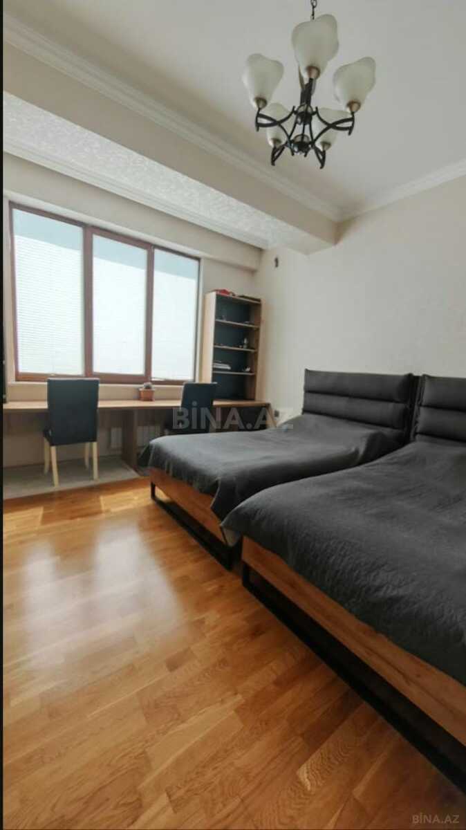 3 otaqlı Yeni tikili, Qara Qarayev m., Bakı