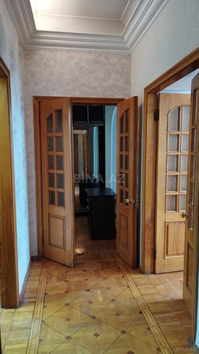 3 otaqlı Köhnə tikili, Sahil m., Bakı