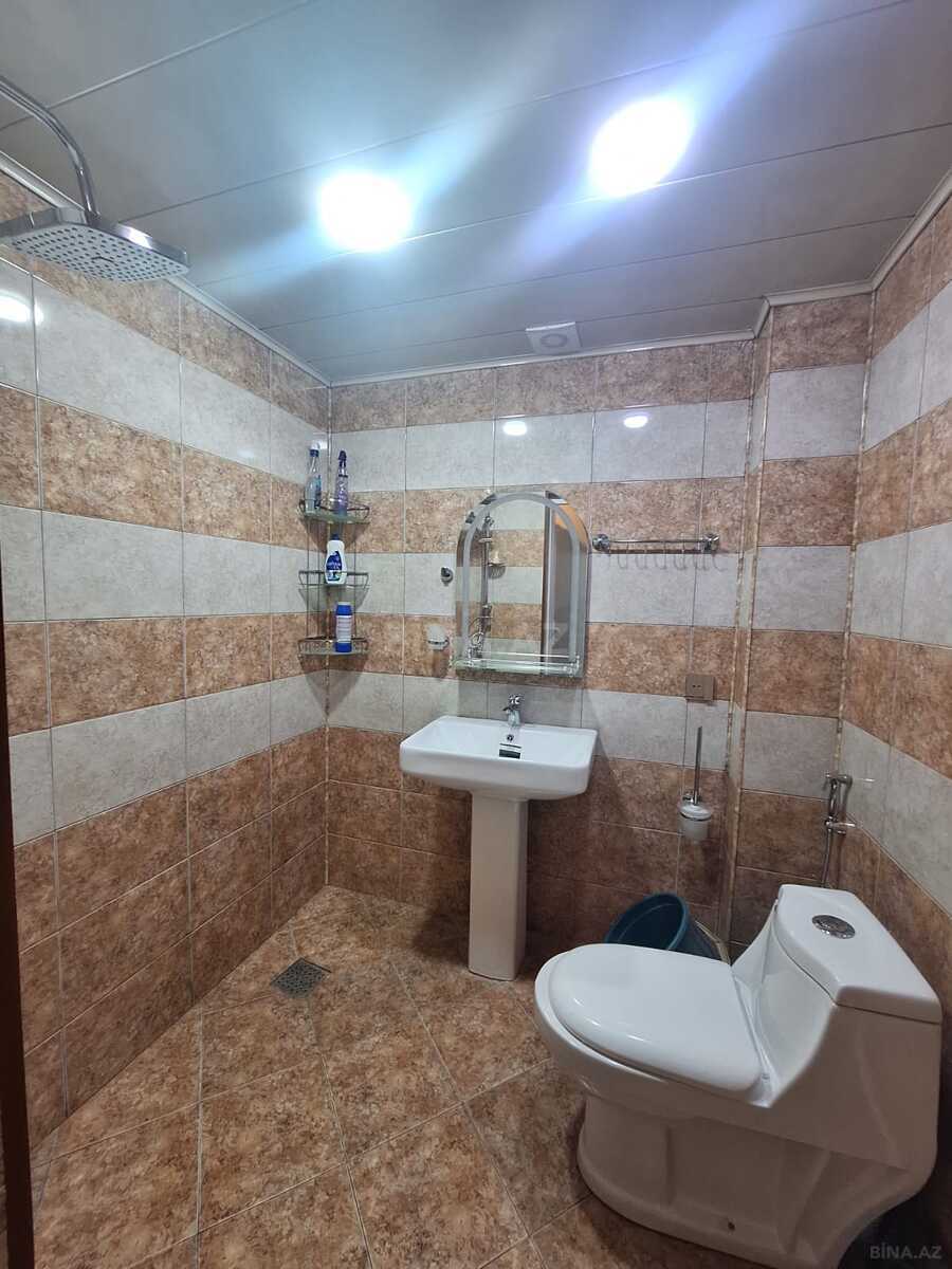 3 otaqlı Köhnə tikili, Elmlər Akademiyası m., Bakı