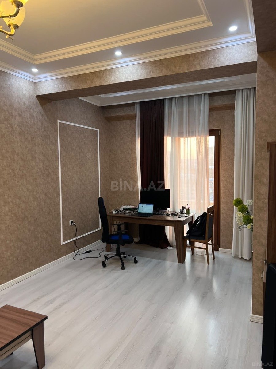4 otaqlı Yeni tikili, Elmlər Akademiyası m., Bakı