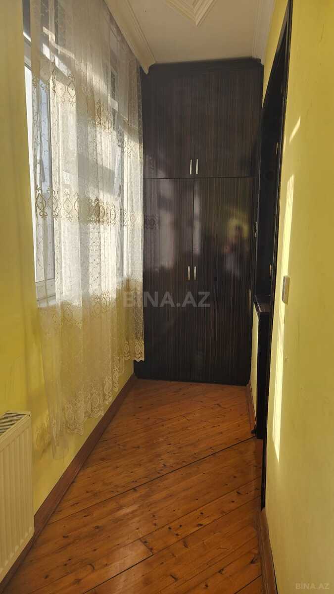 2 otaqlı Köhnə tikili, Nizami m., Bakı