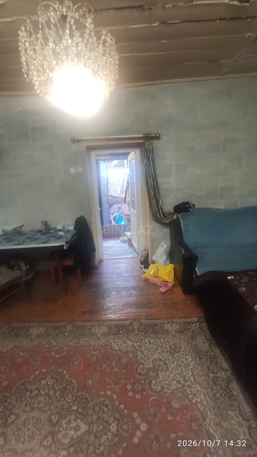 1 otaqlı Köhnə tikili, Nizami m., Bakı