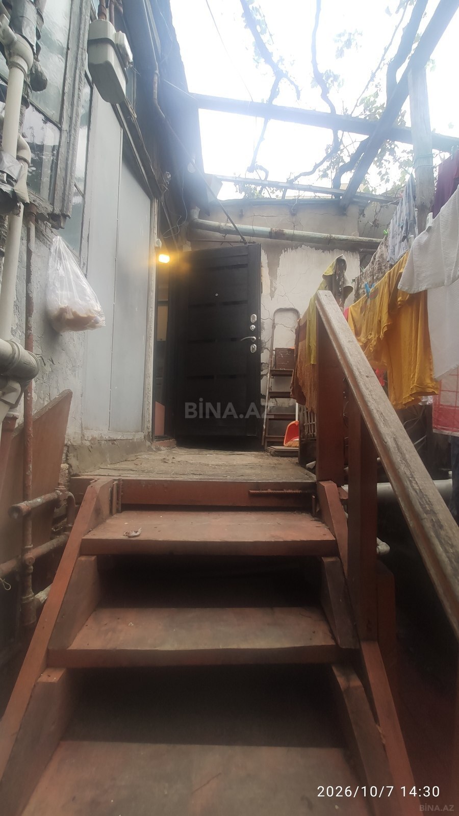 1 otaqlı Köhnə tikili, Nizami m., Bakı