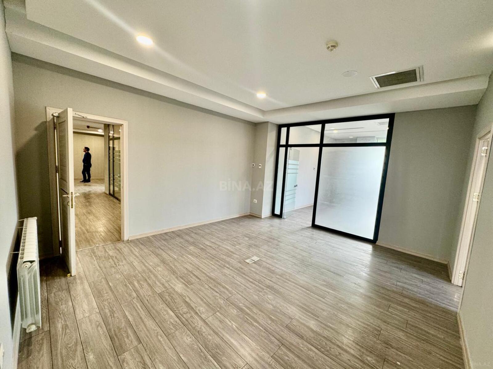 10 otaqlı Ofis, 8 Noyabr m., Bakı