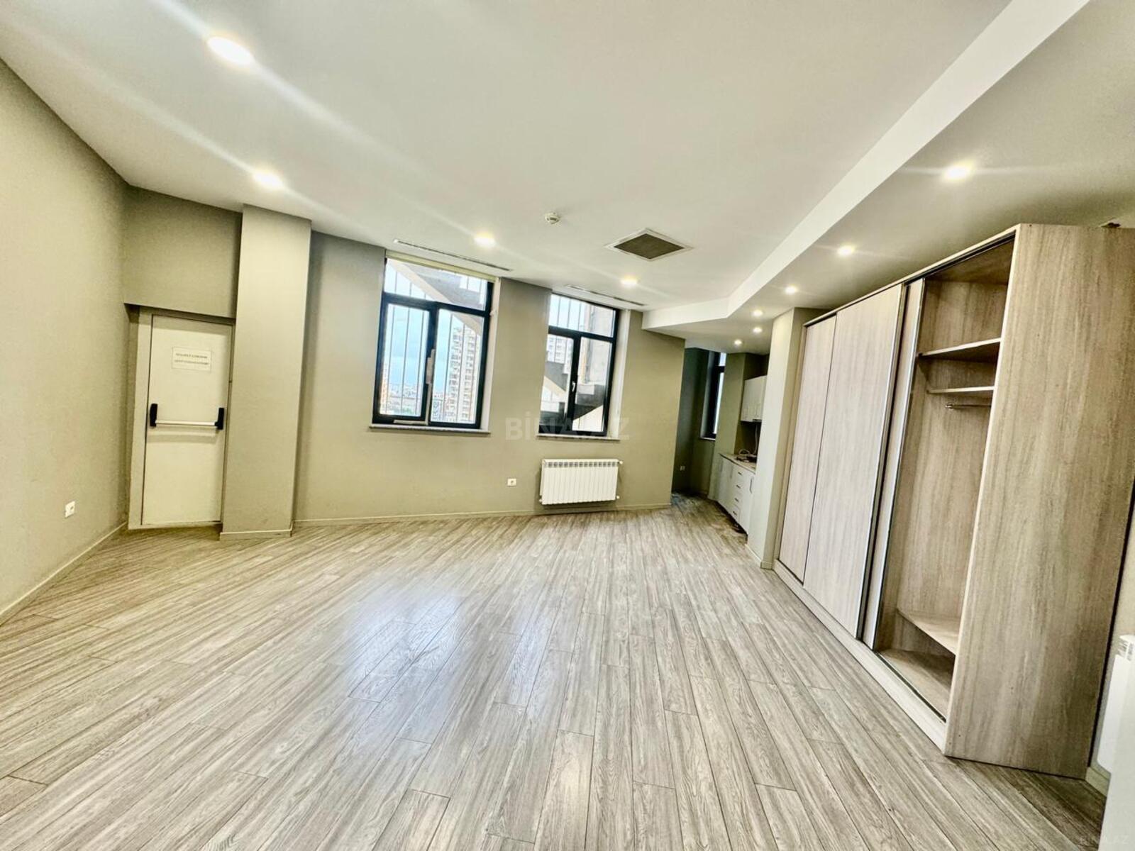 10 otaqlı Ofis, 8 Noyabr m., Bakı