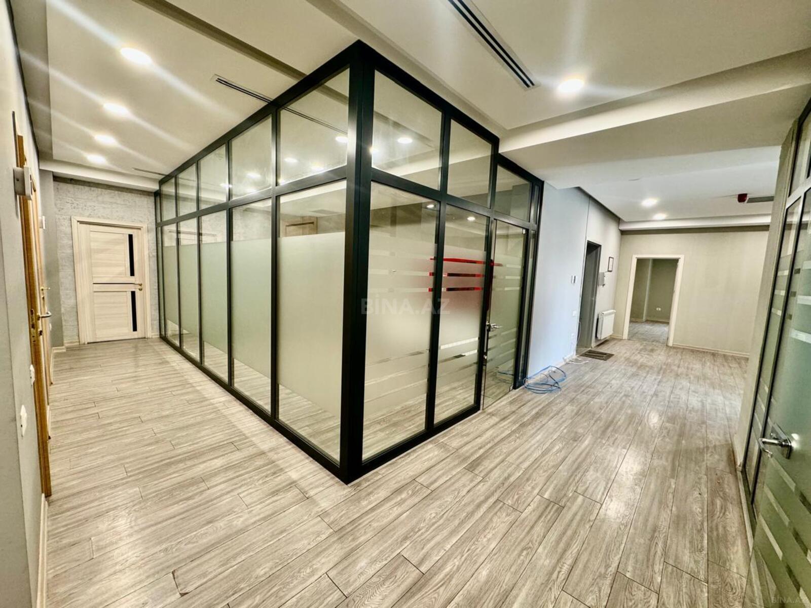10 otaqlı Ofis, 8 Noyabr m., Bakı