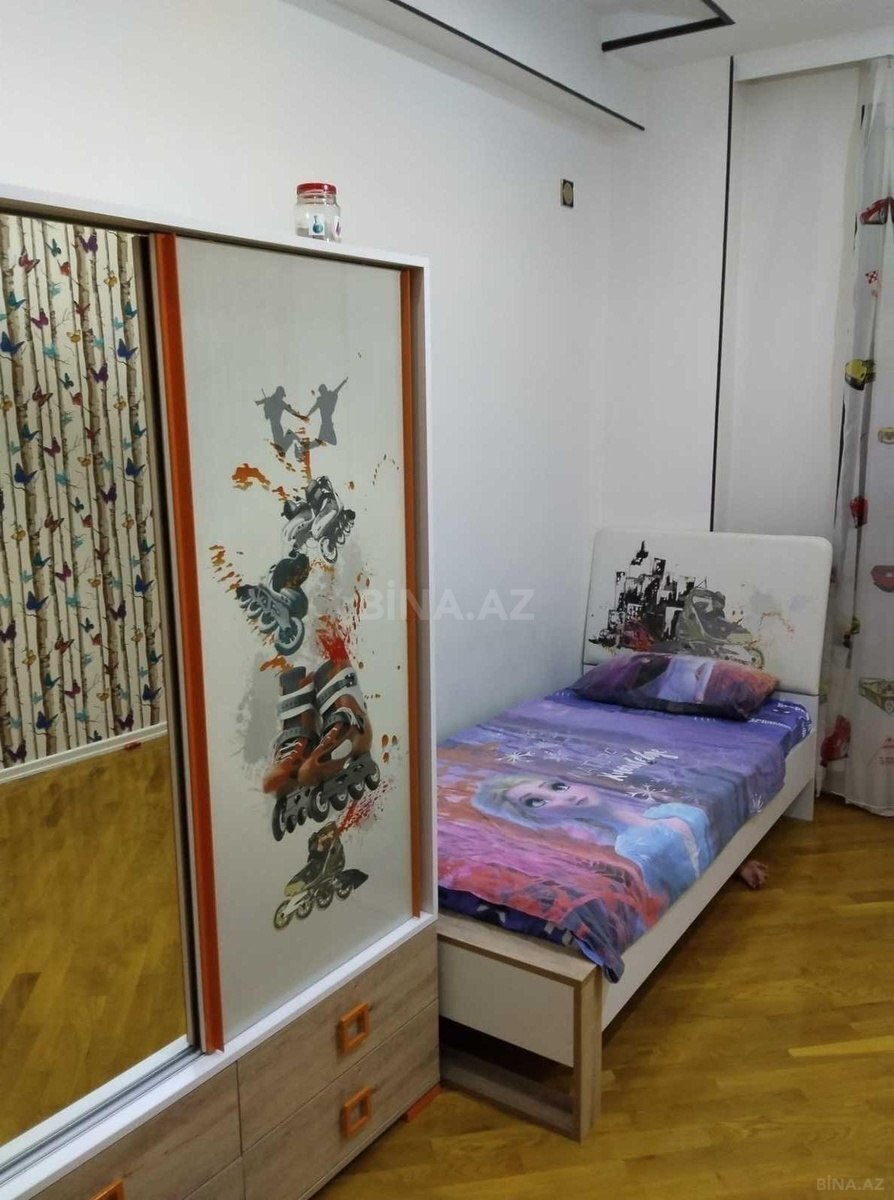 3 otaqlı Yeni tikili, Şah İsmayıl Xətai m., Bakı