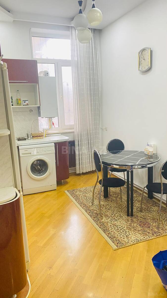 3 otaqlı Köhnə tikili, Sahil m., Bakı