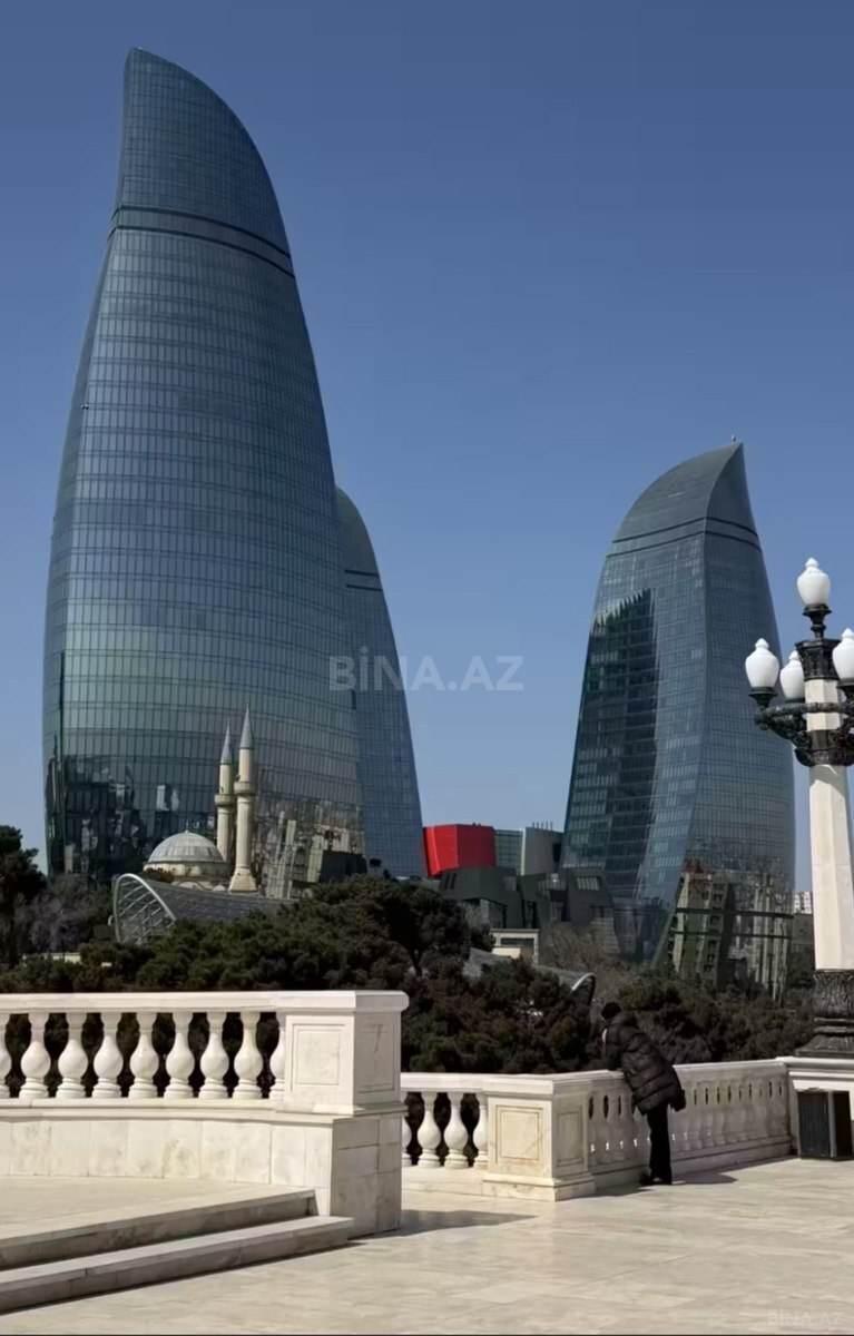 3 otaqlı Köhnə tikili, Səbail r., Bakı