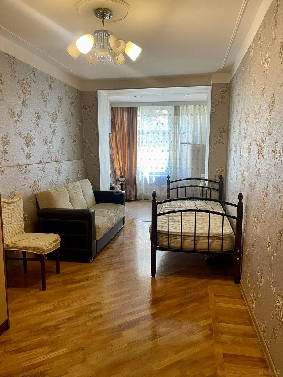 3 otaqlı Köhnə tikili, Səbail r., Bakı