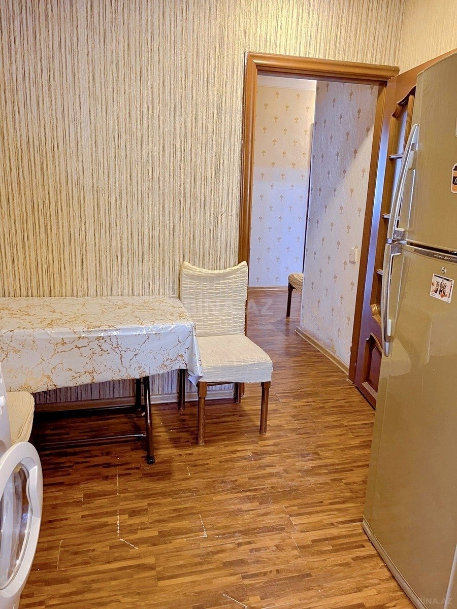 3 otaqlı Köhnə tikili, Səbail r., Bakı