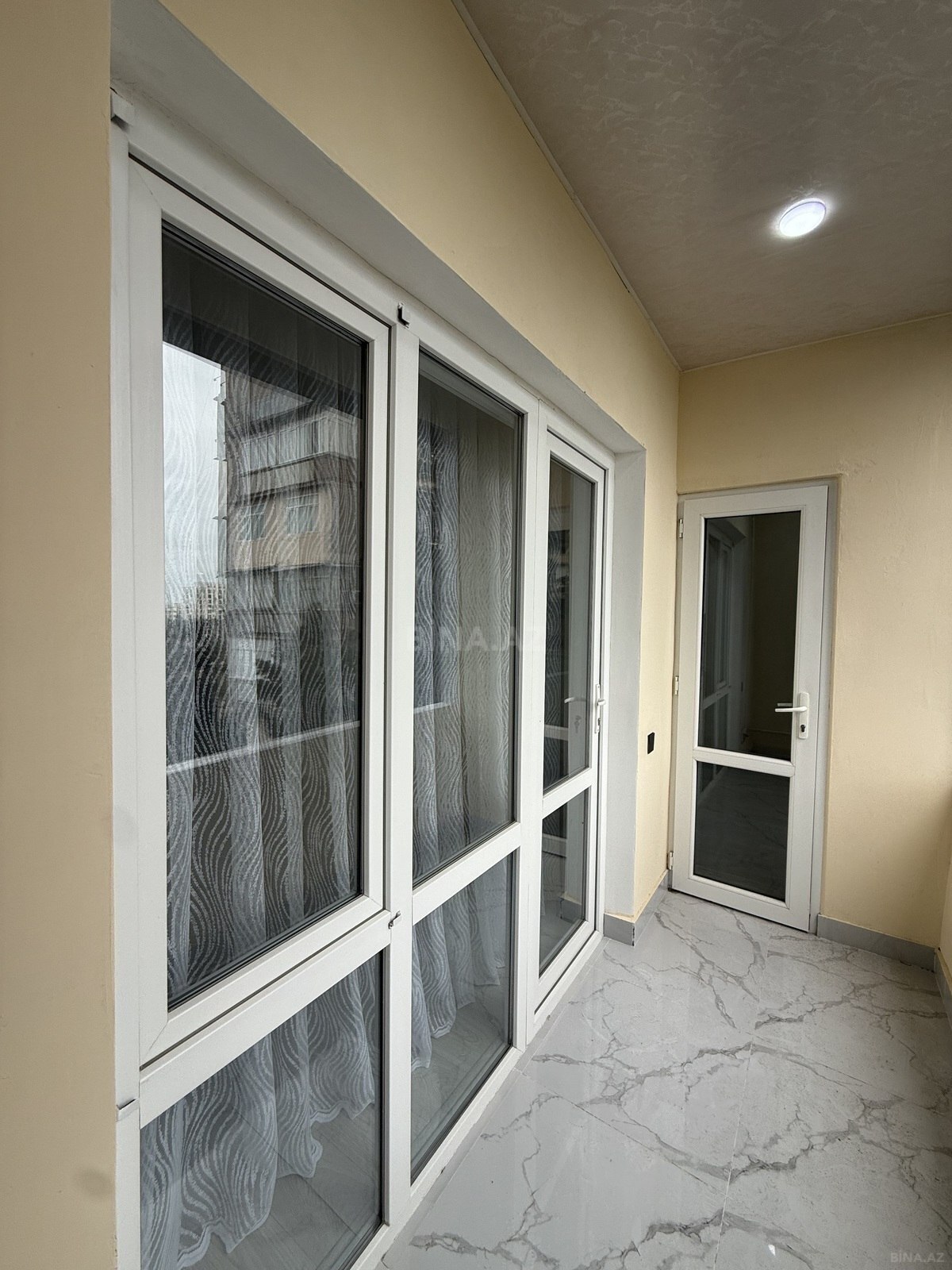 2 otaqlı Köhnə tikili, Həzi Aslanov m., Bakı