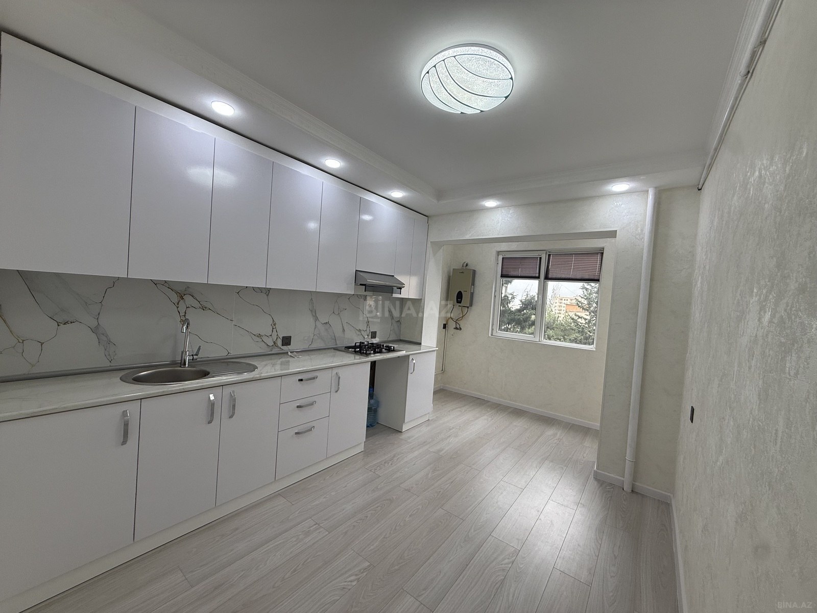 2 otaqlı Köhnə tikili, Həzi Aslanov m., Bakı