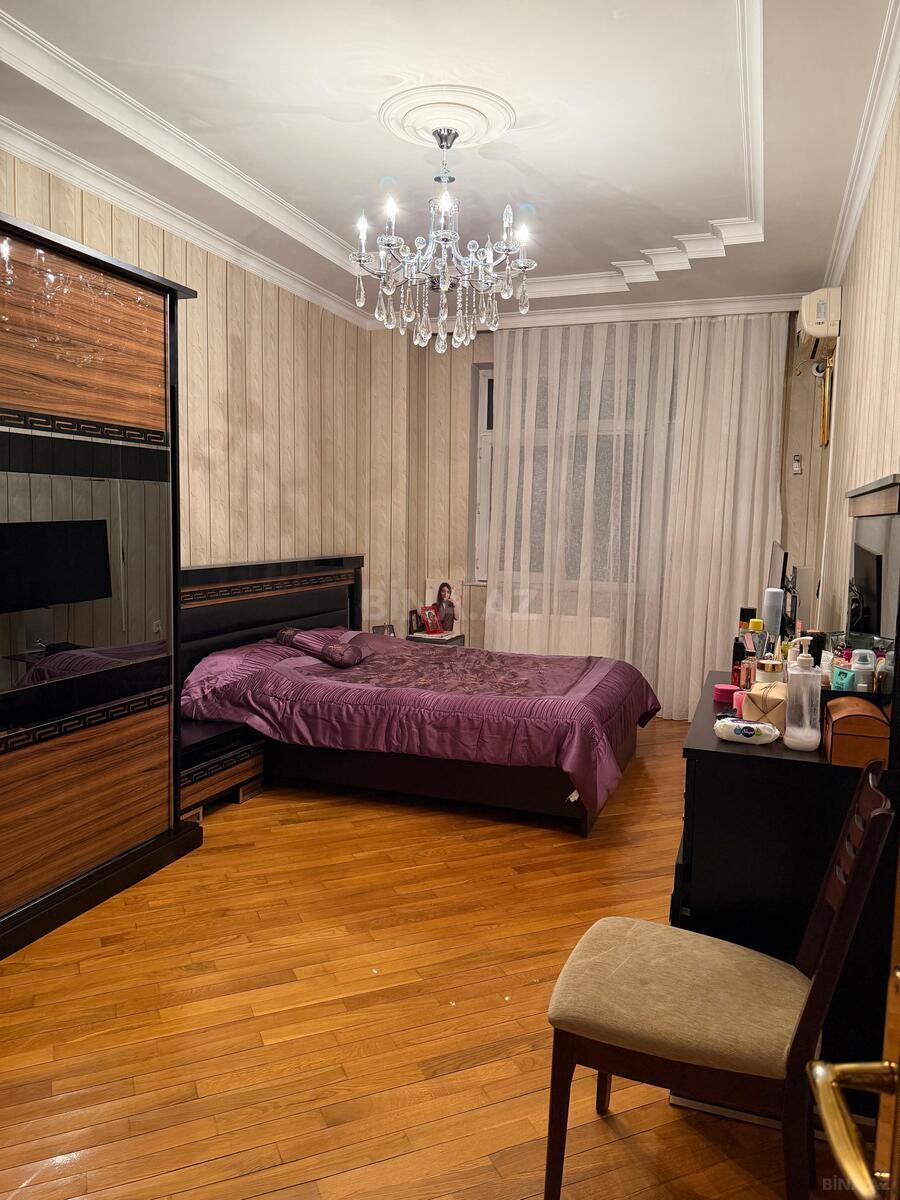 4 otaqlı Yeni tikili, Nizami m., Bakı