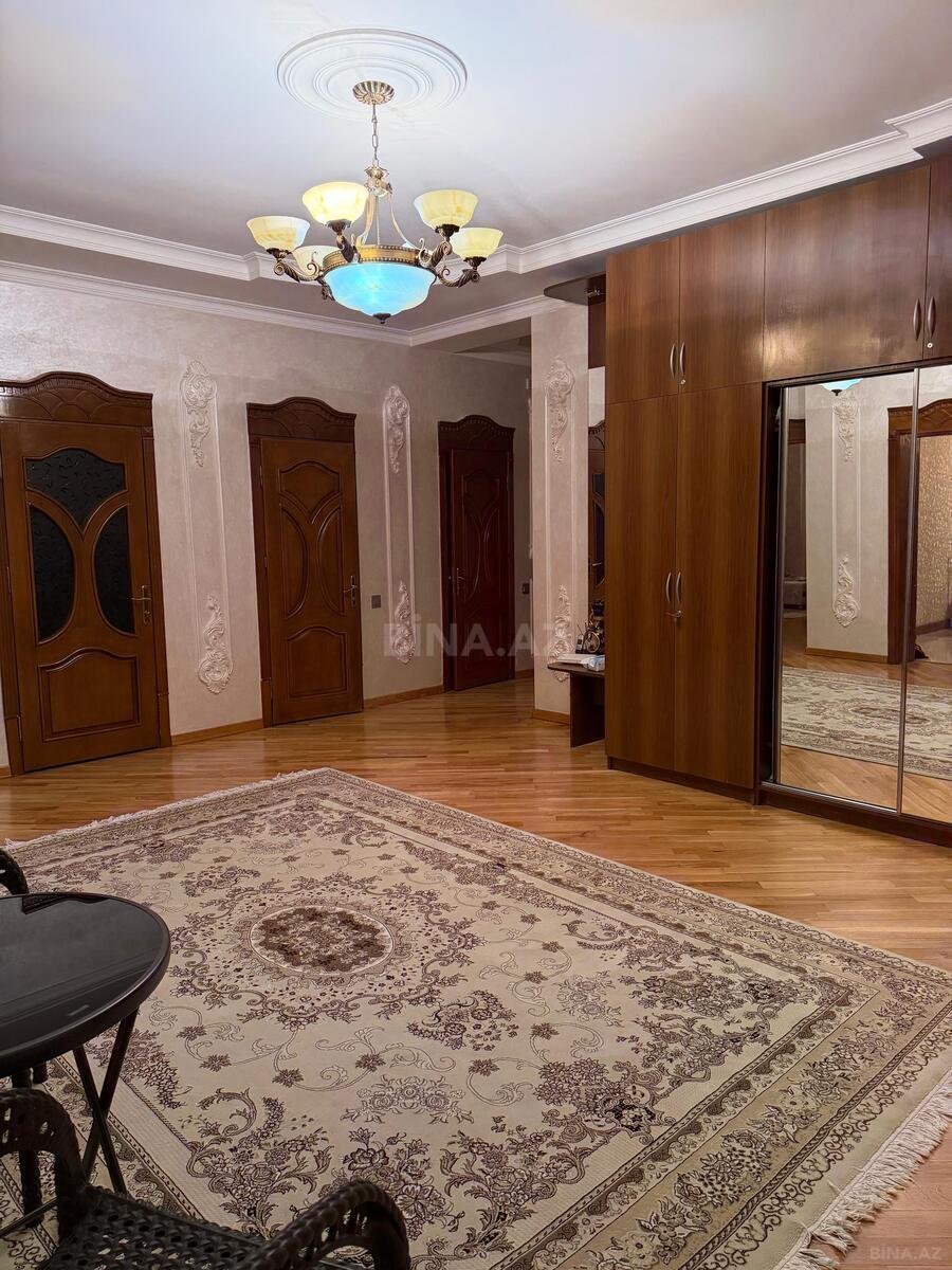 4 otaqlı Yeni tikili, Nizami m., Bakı