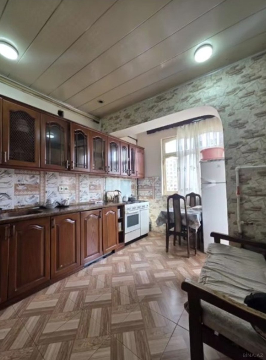 5 otaqlı Köhnə tikili, Yeni Yasamal q., Bakı