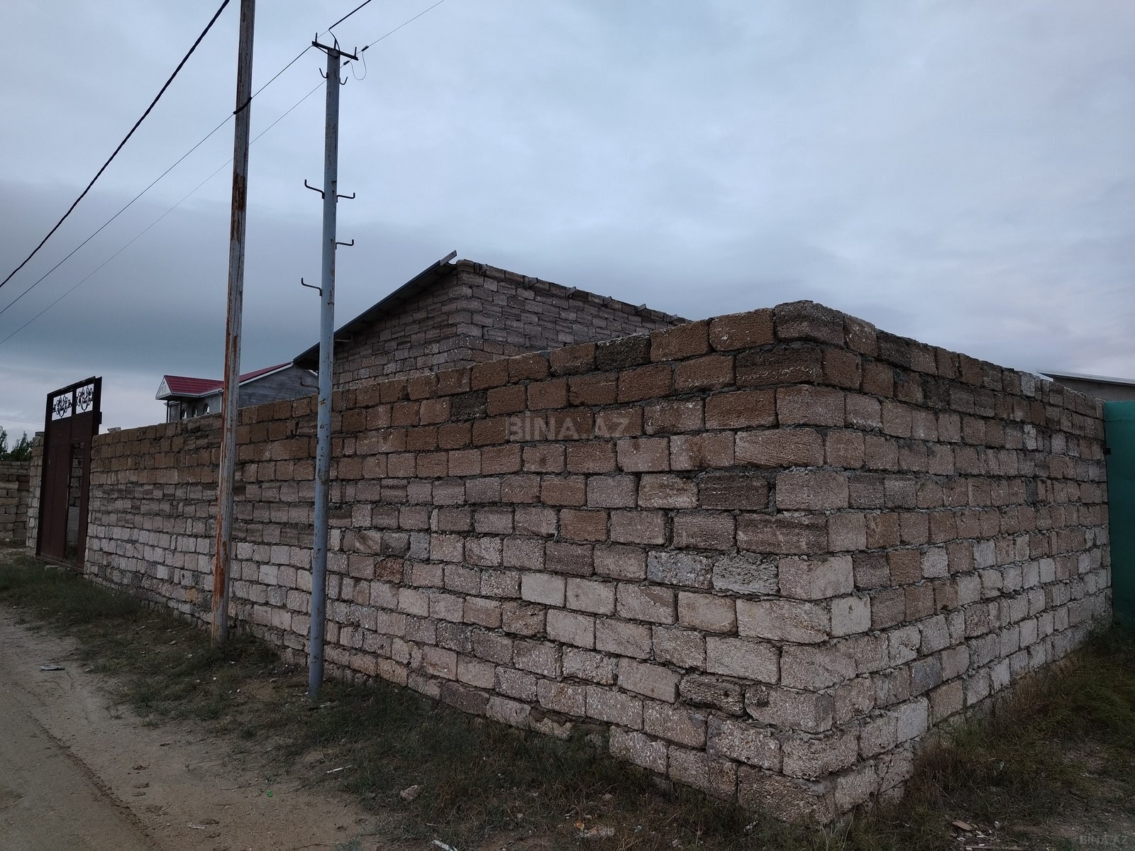 Torpaq Qala q., Bakı