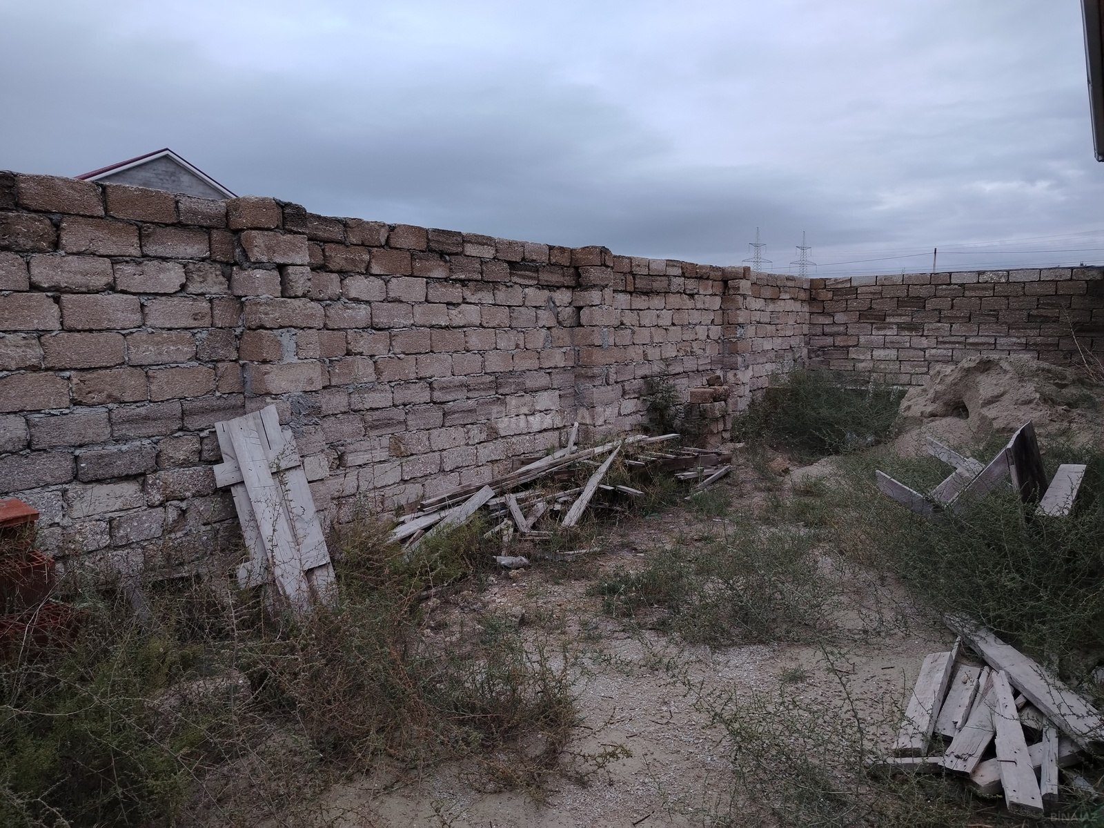 Torpaq Qala q., Bakı