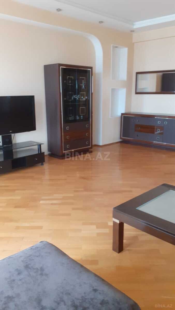 4 otaqlı Yeni tikili, 28 May m., Bakı