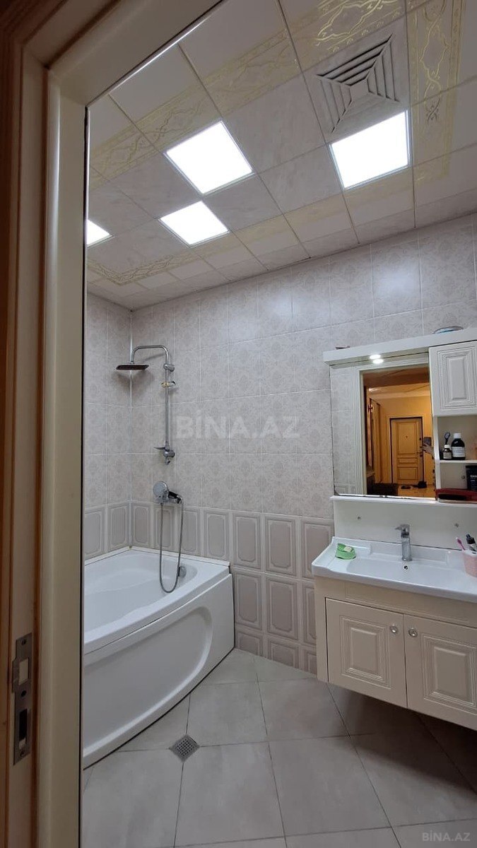 4 otaqlı Yeni tikili, Qara Qarayev m., Bakı