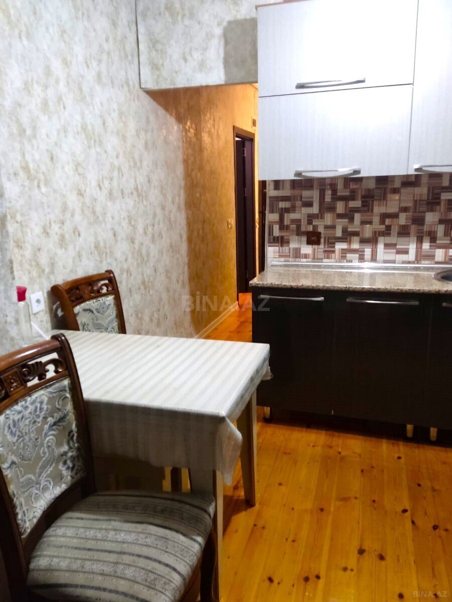2 otaqlı Köhnə tikili, Qaraçuxur q., Bakı