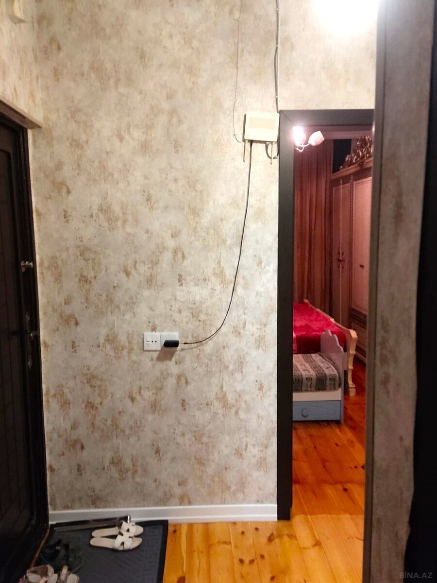 2 otaqlı Köhnə tikili, Qaraçuxur q., Bakı