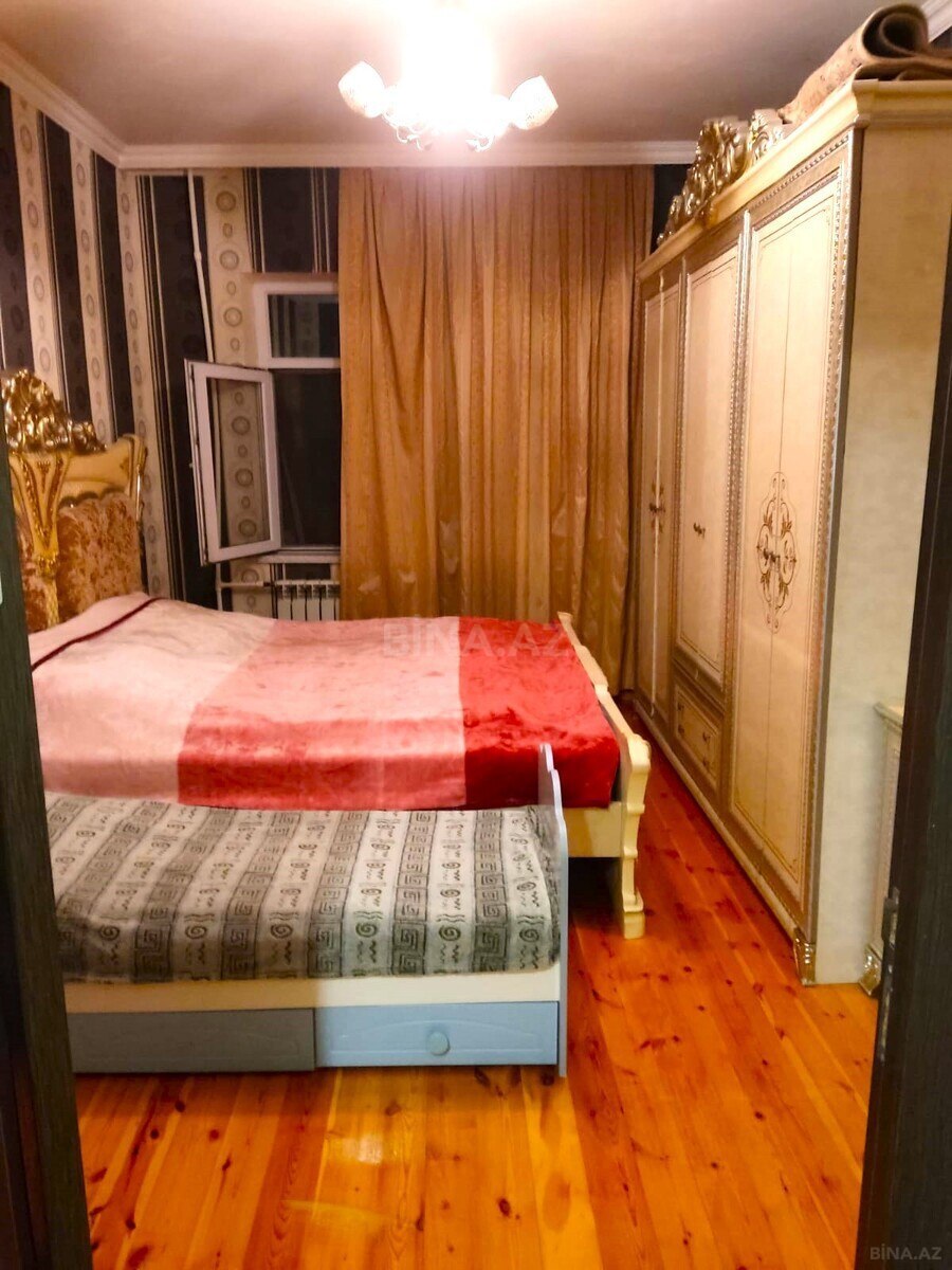 2 otaqlı Köhnə tikili, Qaraçuxur q., Bakı