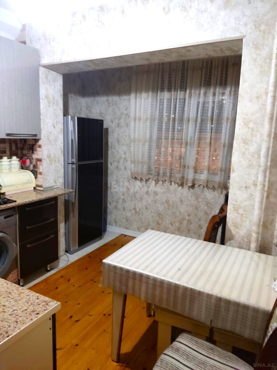 2 otaqlı Köhnə tikili, Qaraçuxur q., Bakı