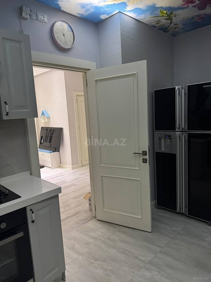 3 otaqlı Yeni tikili, İnşaatçılar m., Bakı