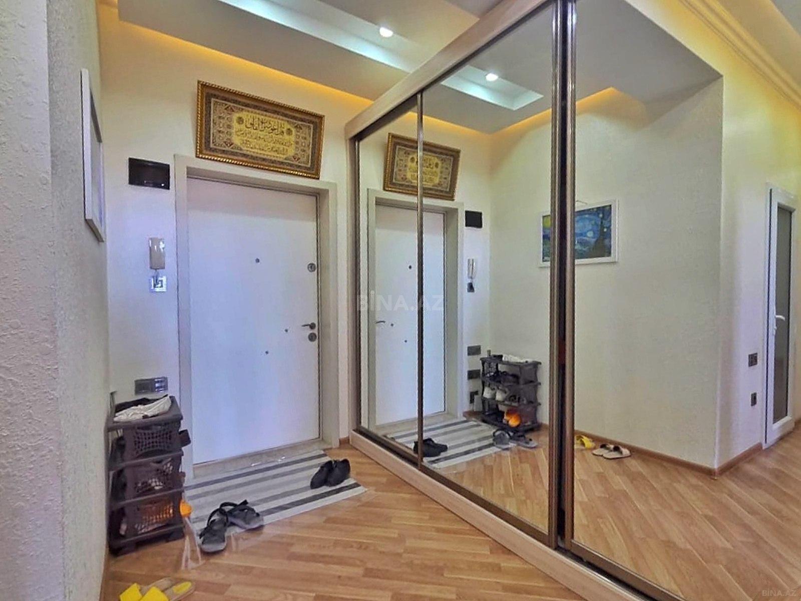 3 otaqlı Yeni tikili, Neftçilər m., Bakı