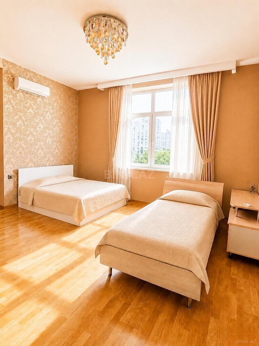 4 otaqlı Yeni tikili, 28 May m., Bakı