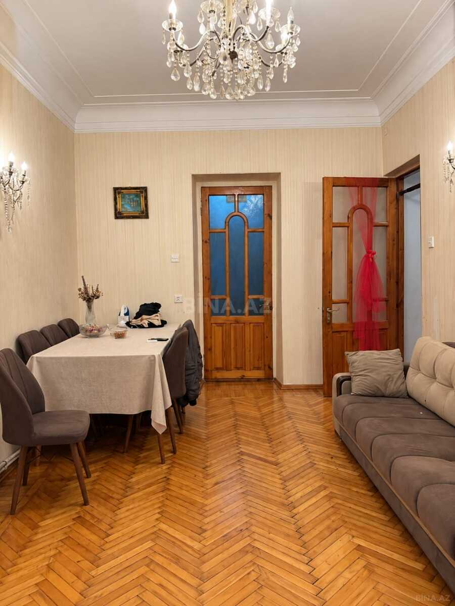 3 otaqlı Köhnə tikili, İçəri Şəhər m., Bakı