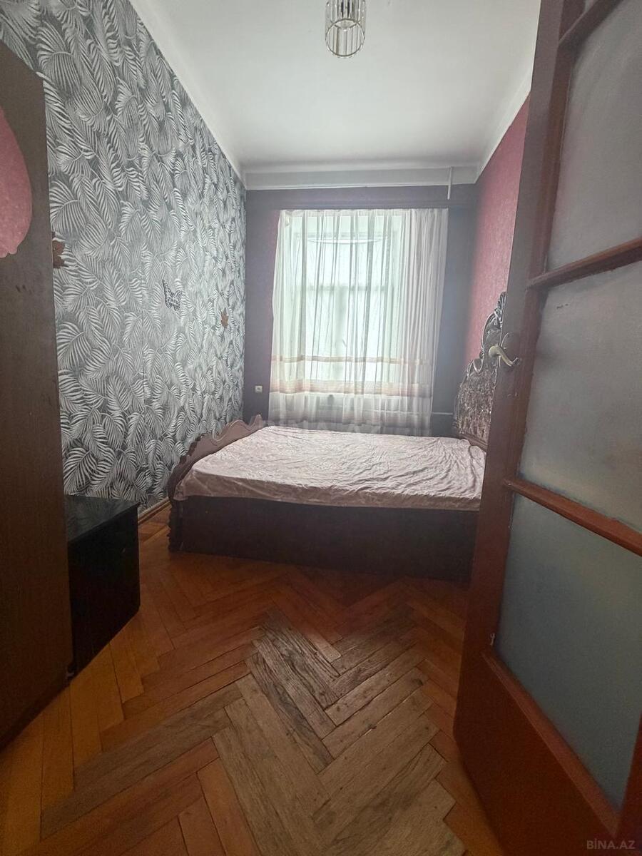 2 otaqlı Köhnə tikili, Elmlər Akademiyası m., Bakı
