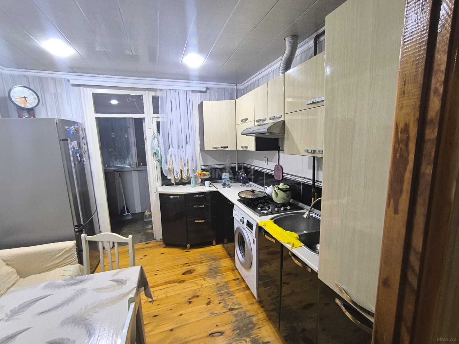 3 otaqlı Köhnə tikili, Əhmədli m., Bakı