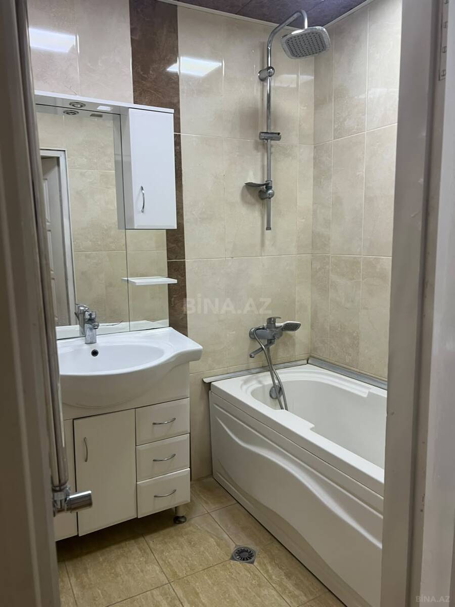 2 otaqlı Köhnə tikili, İnşaatçılar m., Bakı