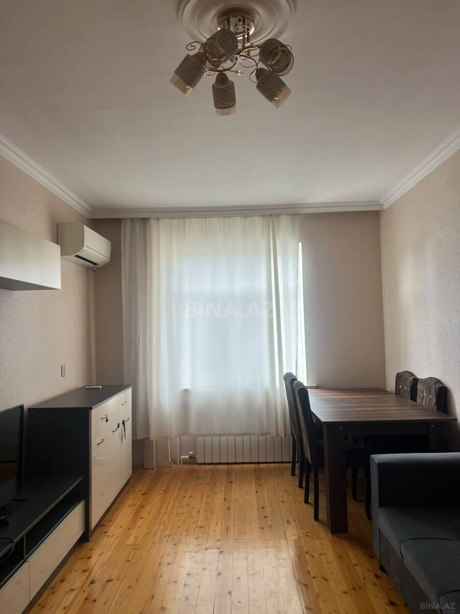 2 otaqlı Köhnə tikili, İnşaatçılar m., Bakı