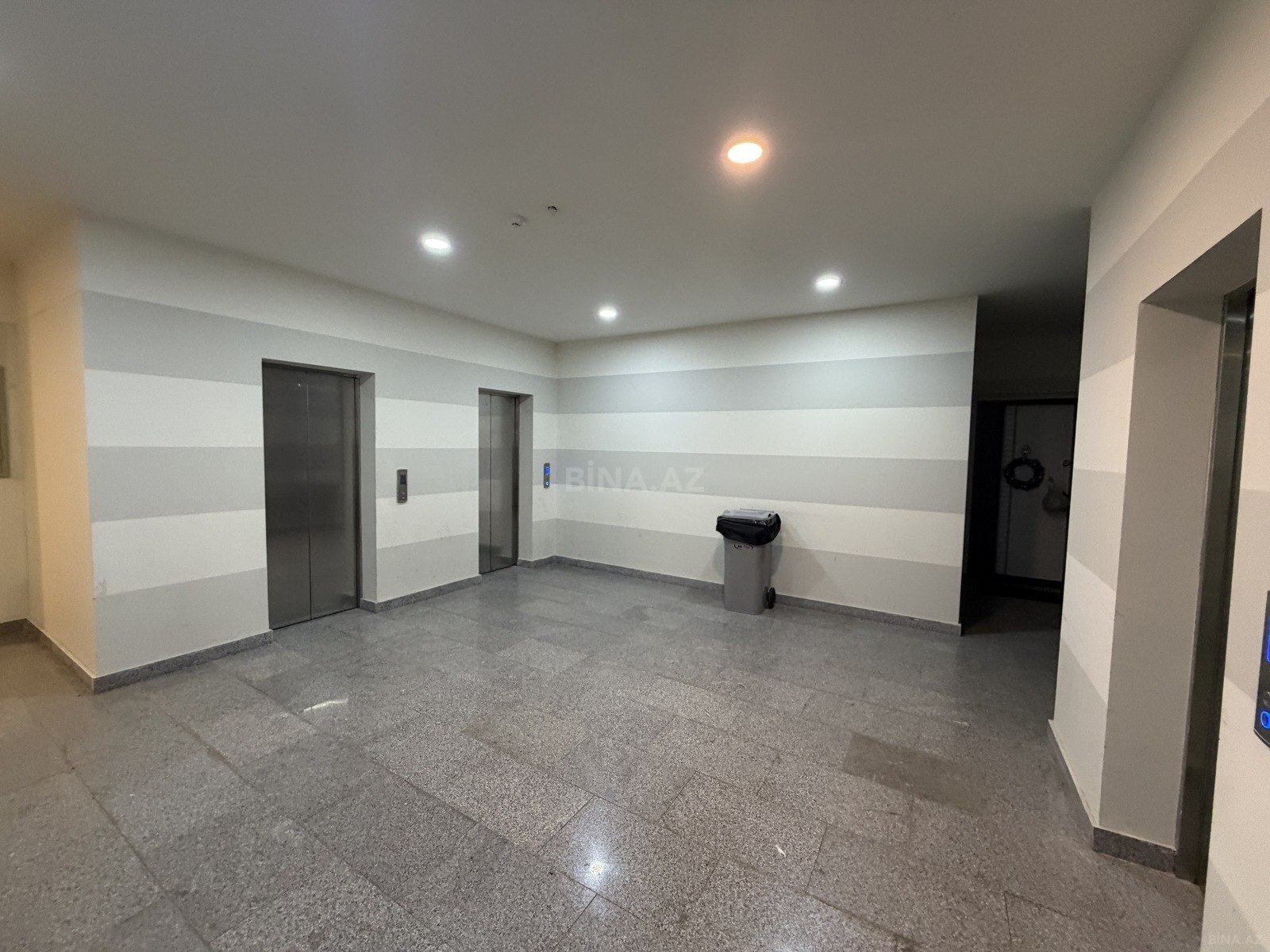 3 otaqlı Yeni tikili, 8 Noyabr m., Bakı