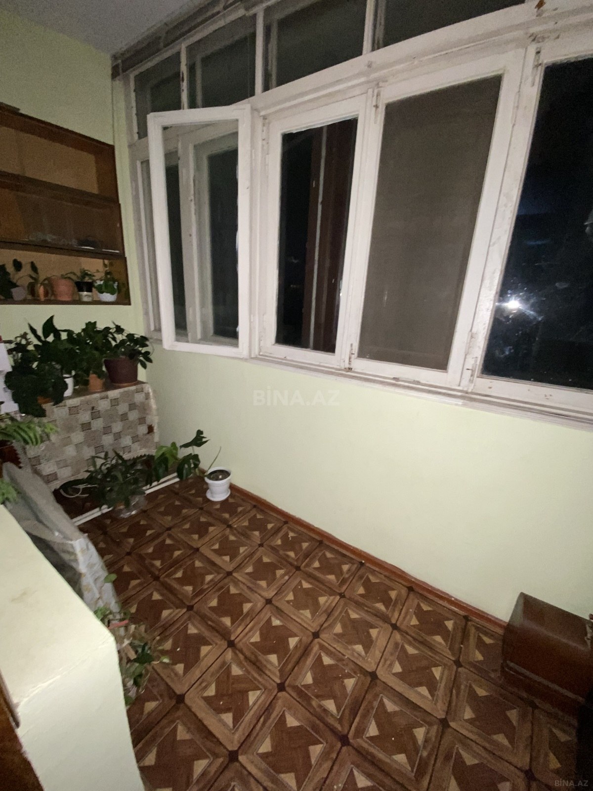 2 otaqlı Köhnə tikili, Elmlər Akademiyası m., Bakı