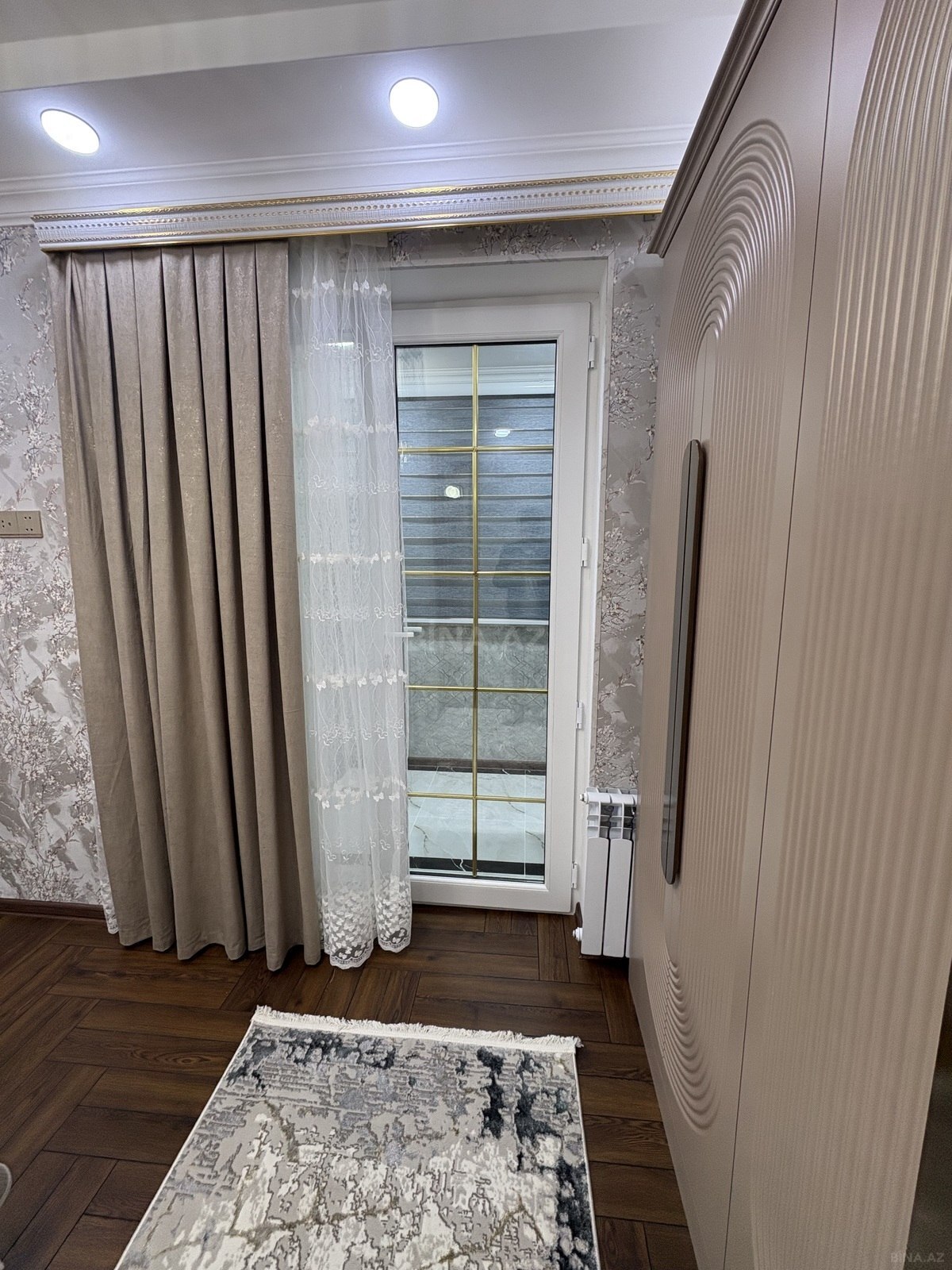 3 otaqlı Köhnə tikili, Əhmədli m., Bakı