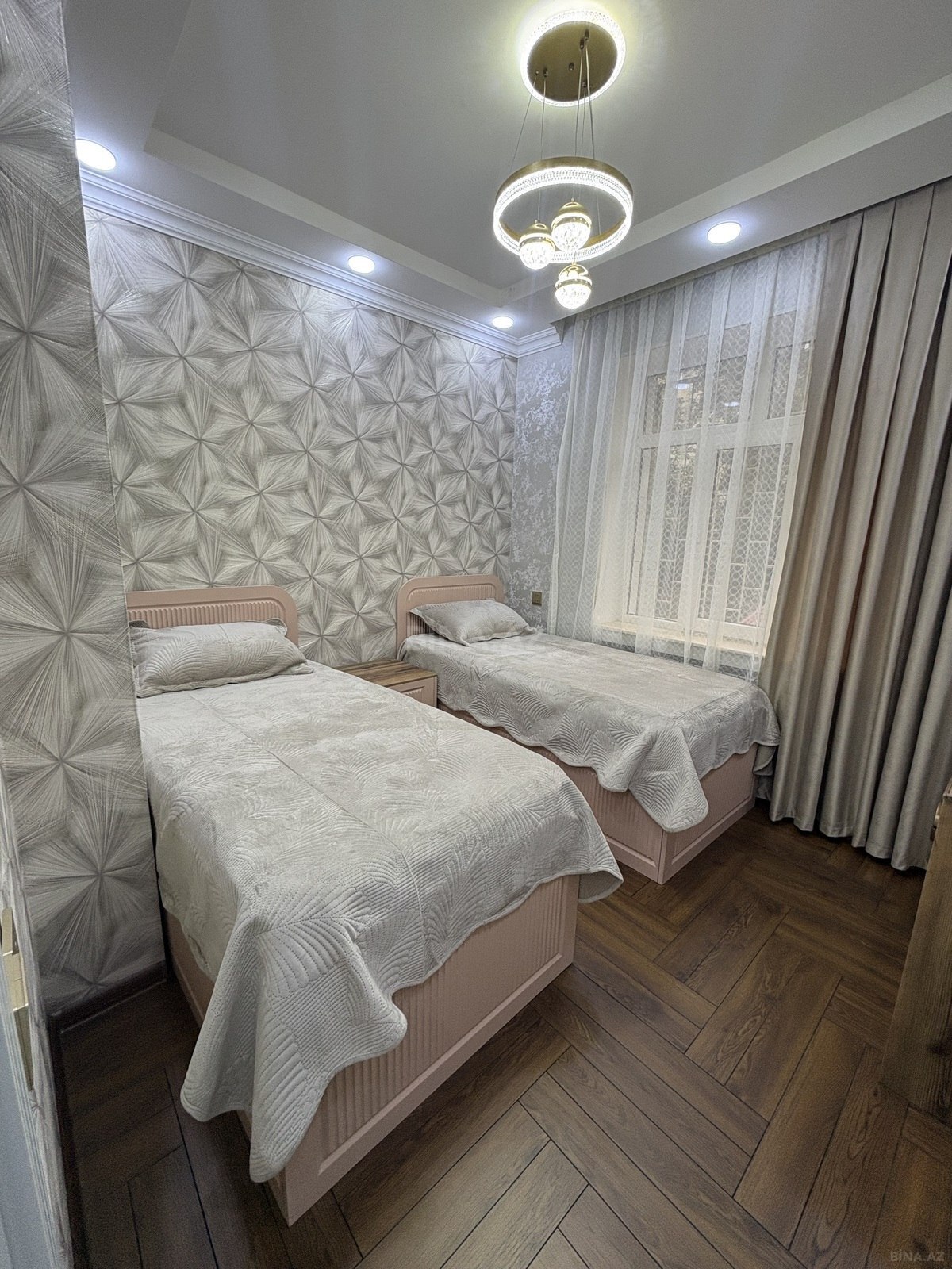 3 otaqlı Köhnə tikili, Əhmədli m., Bakı