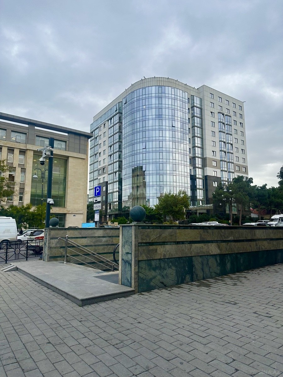 4 otaqlı Köhnə tikili, Nəsimi r., Bakı