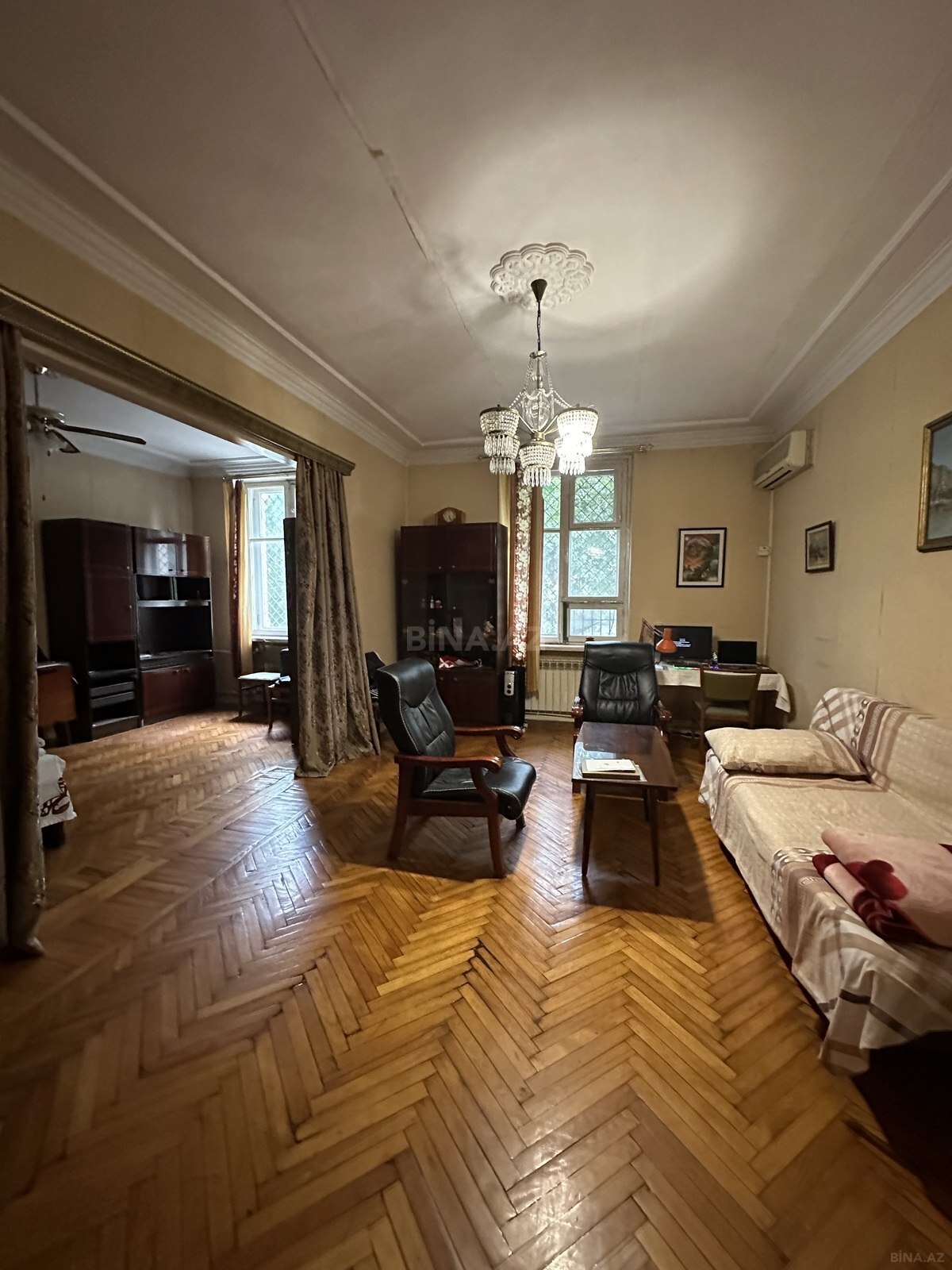 4 otaqlı Köhnə tikili, Nəsimi r., Bakı